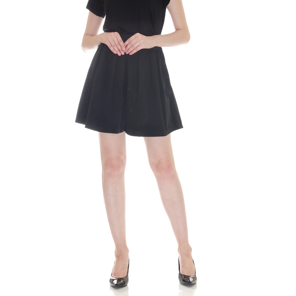 CELANA PENDEK FASHION KULOT WANITA KATUN – HITAM