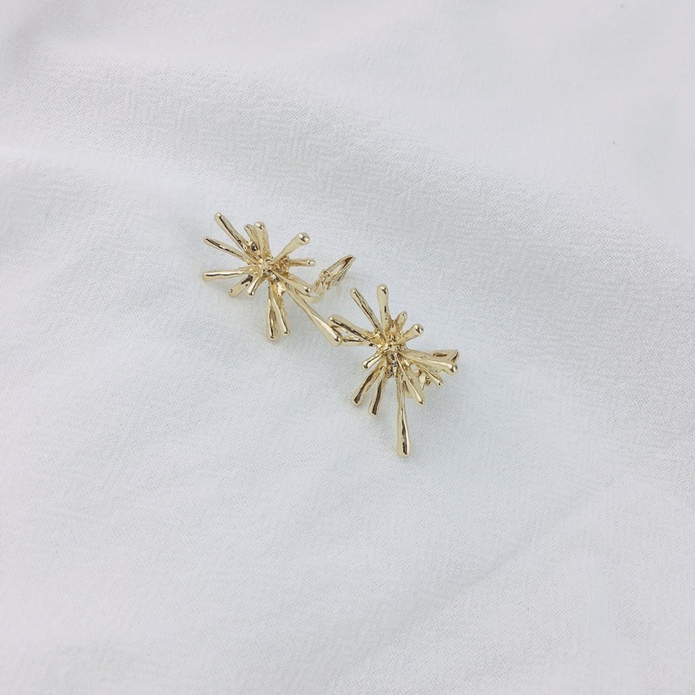 Anting Klip Tanpa Tindik Bahan Metal Warna Emas Untuk Wanita