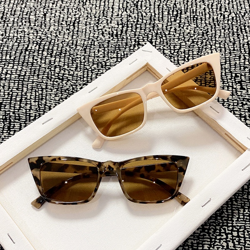 (YUZHU) European and American Fashion Cat Eye Small Frame Sunglasses Women