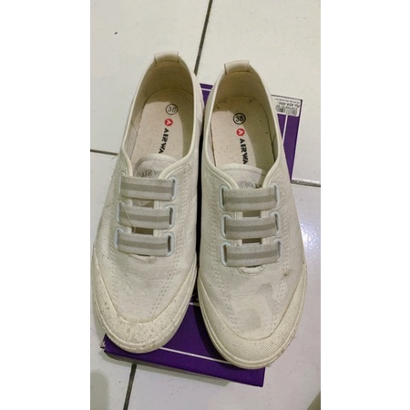 Preloved Sepatu Putih Cewek Airwalk
