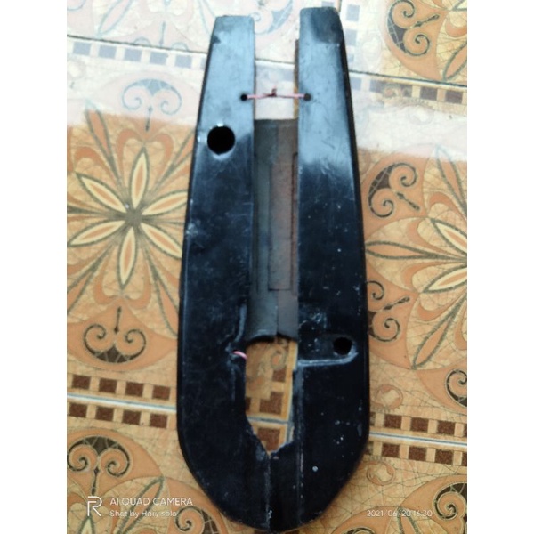 katengkas tutup rantai chain case Suzuki rc100 bravo original