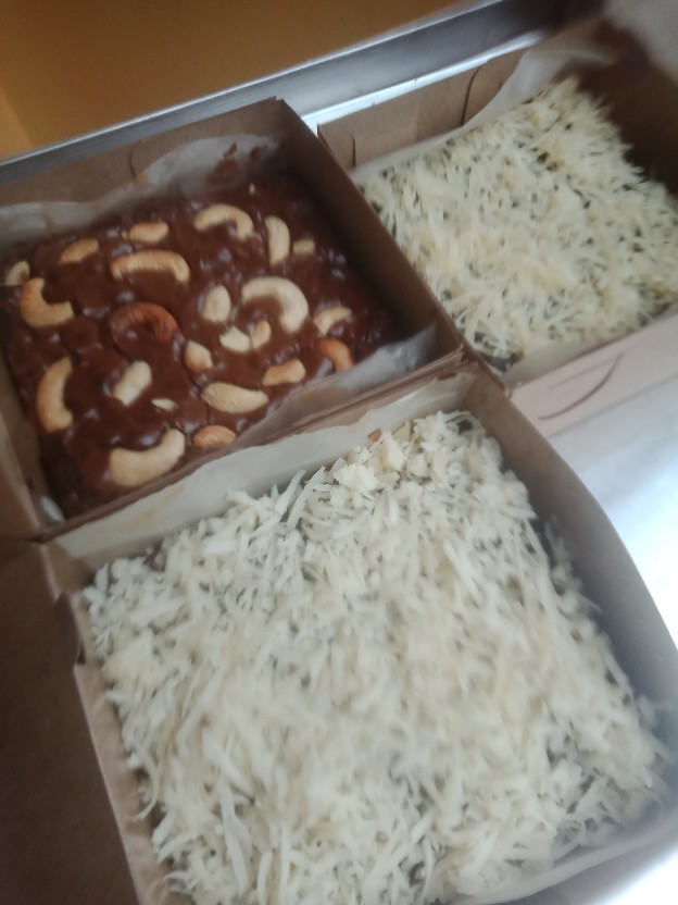 Spork / Sendok Garpu / Half Fork Hitam Merek Fim Isi 25 Pcs (setengah Sendok Setengah Garpu)