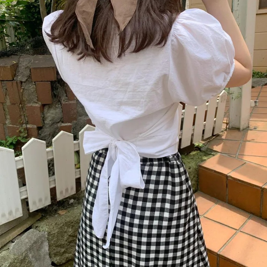 [uwustudio] Bowie Blouse model korea vintage puff sleeve