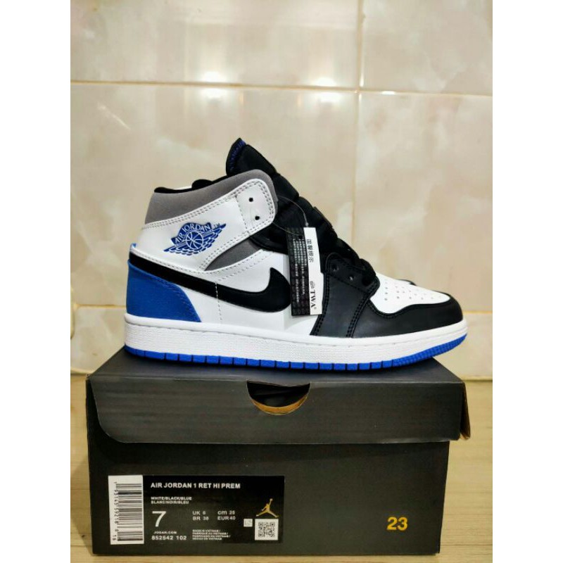royal 1s size 9