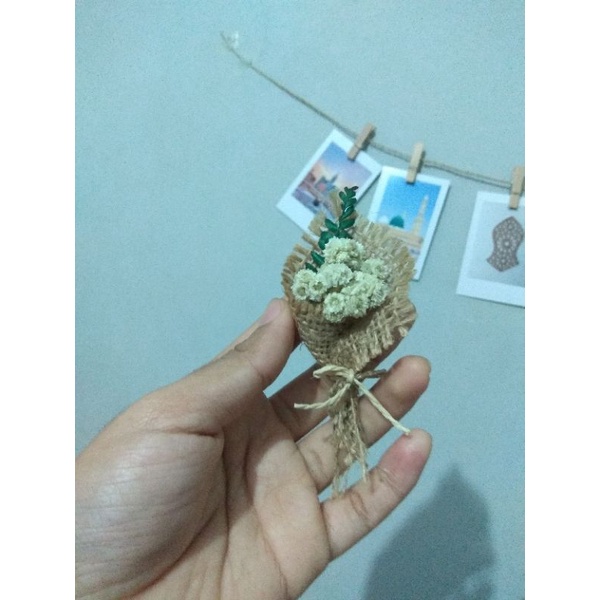 mini bouquet edelweis flower buket bunga edelweis buket kecil kain goni