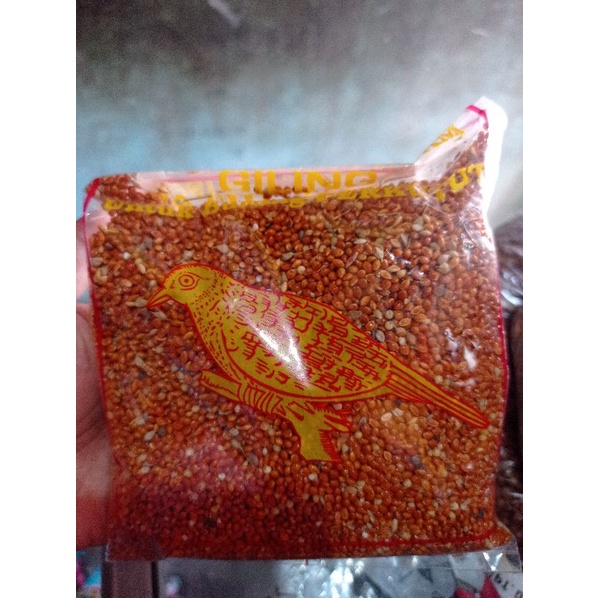 Milet merah pakan burung perkutut