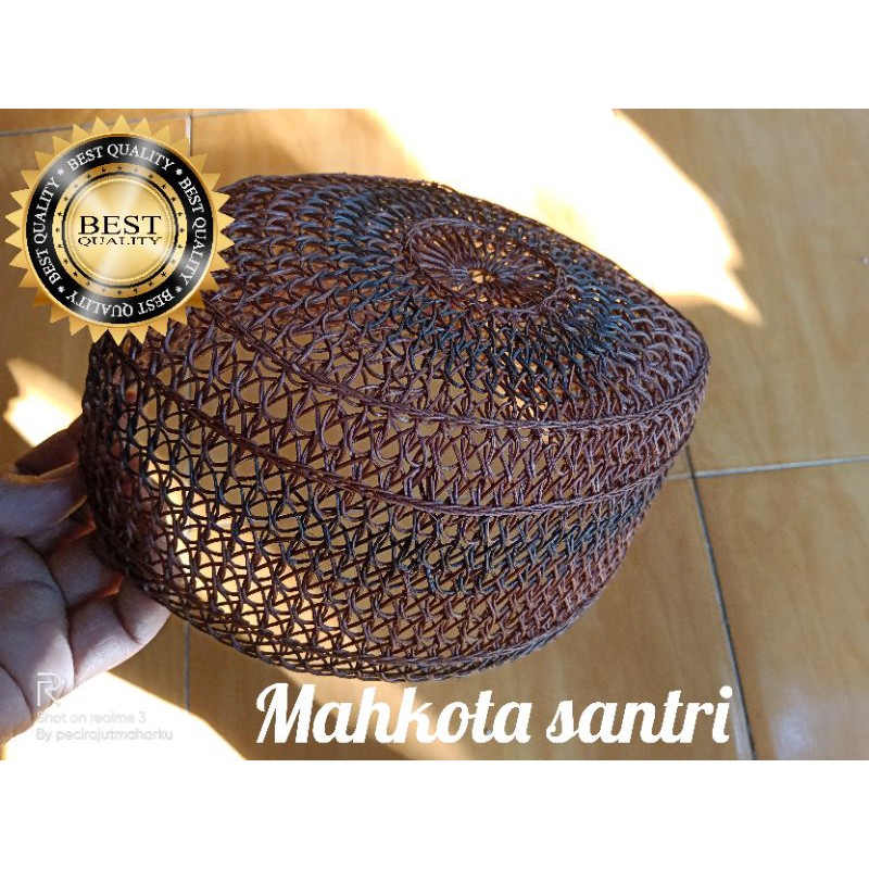 Peci rotan coklat polos