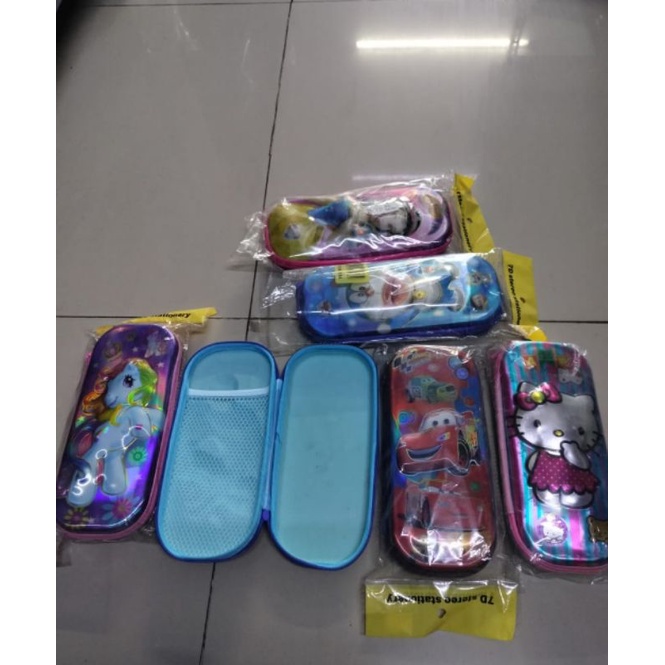 

kotak pensil 4d 4 dimensi / pencil Case hard Case / tempat pensil karakter 4 dimensi