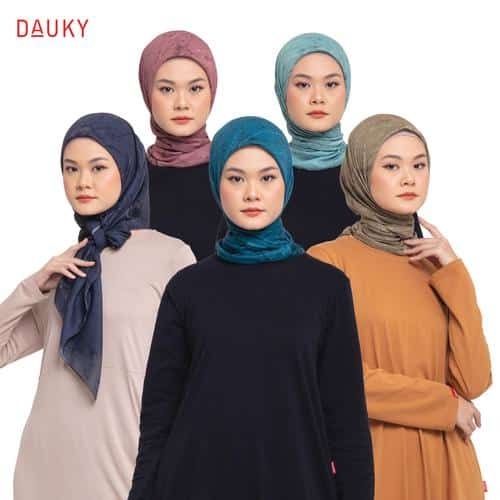 KRUDUNG SEGI EMPAT DAUKY SEGIEMPAT DAUKY TERBARU HIJAB SEGIEMPAT TERBARU JILBAB MOTIF SEGIEMPAT KERU