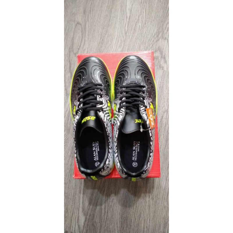 sepatu astec AKSARA FUTSAL jr  32 33 34 37