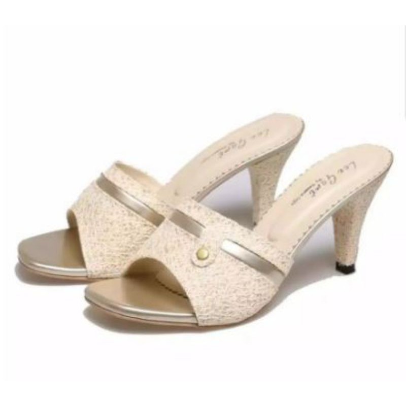 Sandal high heels