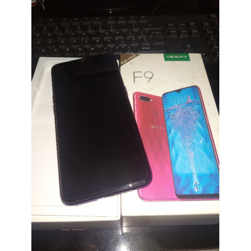 Oppo F9 matot