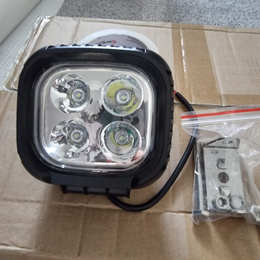 Lampu Kerja 40w 4 LED / Work Lamp Cree 40 watt Putih | Off Road 40W (10-30v)