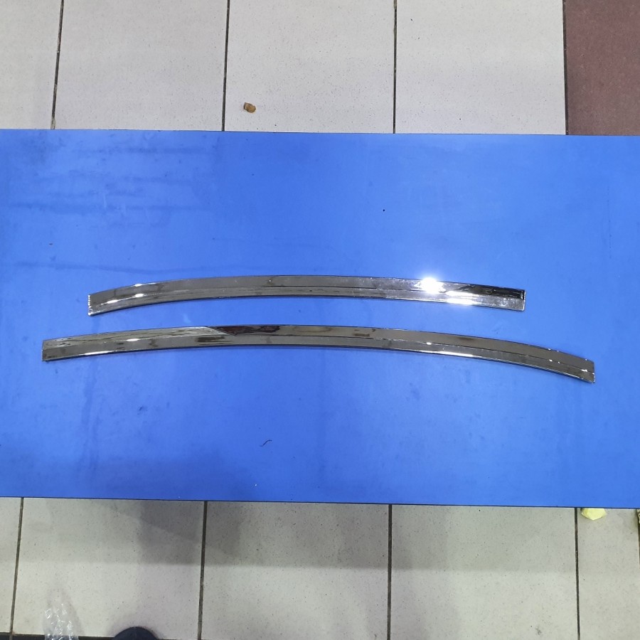 List Kaca Belakang/Jendela Mobil Calya Sigra Crum