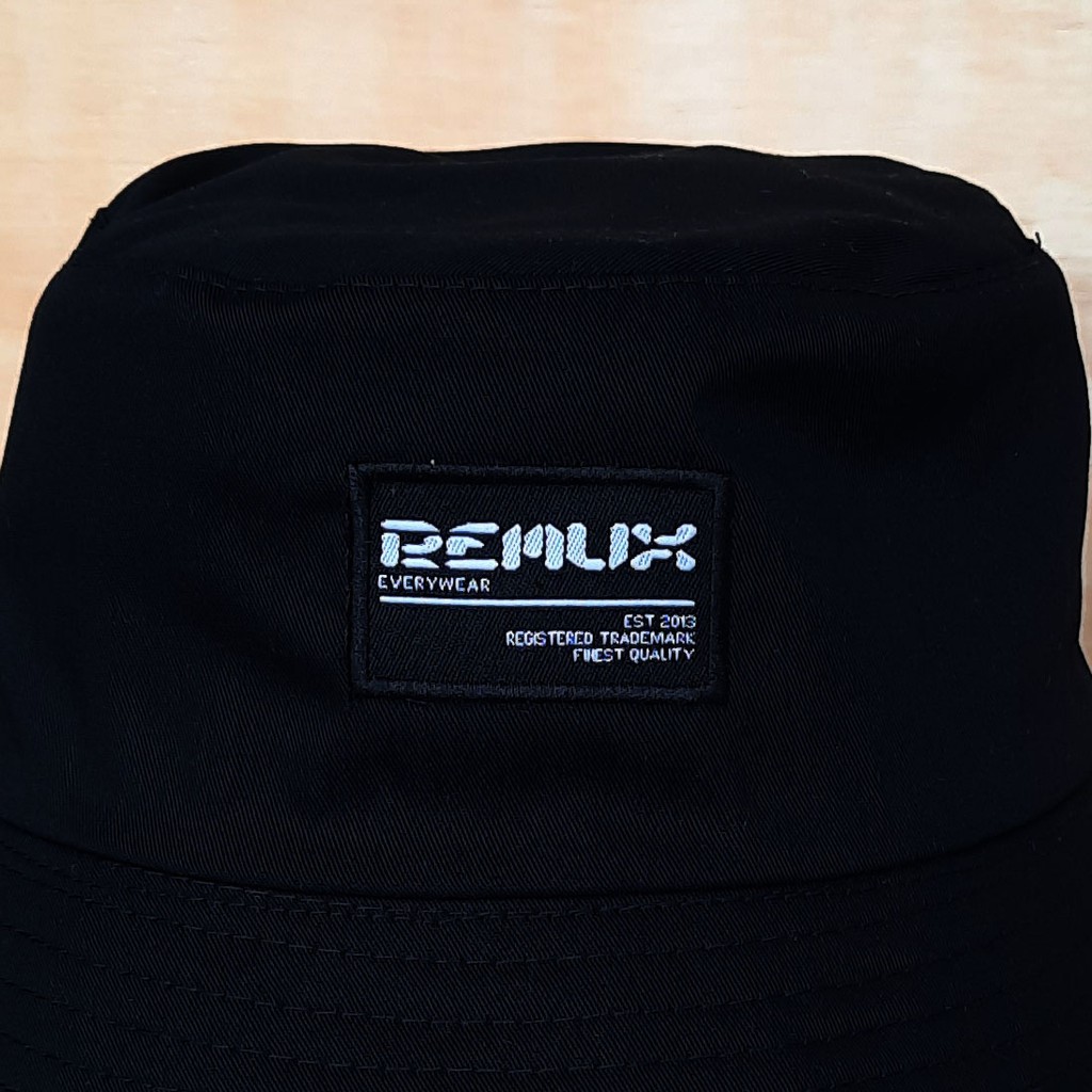 Topi Bucket Hat Distro Bolak Balik Double Pria Wanita Original Cewek Cowok Unisex Remux