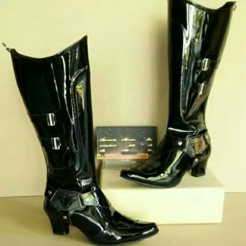 P21 SEPATU DINAS TUNGGANG POLWAN