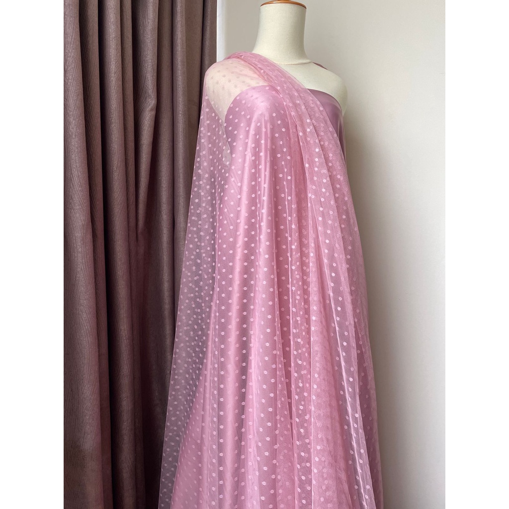 Bahan Kain Tile Tille Tule Tulle Dot Dotty Warna Dusty Pink Merah Muda