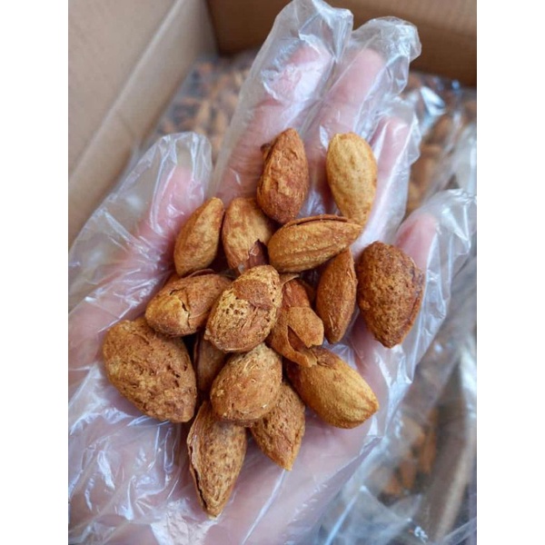 

Kacang almond panggang 500gr (almond milk)