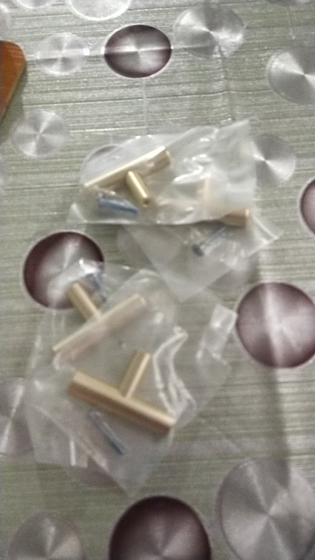 Gagang Pintu Lemari Bahan Aluminium Alloy Bentuk T T Warna Emas / Hitam