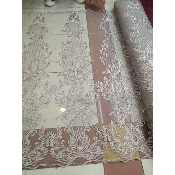 Tile Elisab/Minimal Order 2 Klik/Harga Tertera 1/2(0.5)mtr