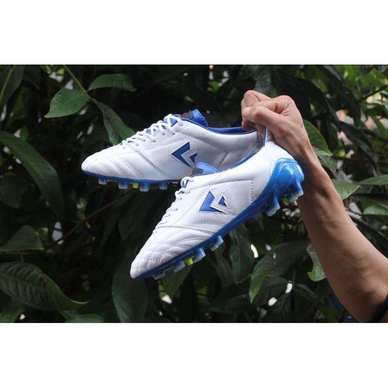 SEVSPO WHITE BLUE K LEA /KULIT KANGURU