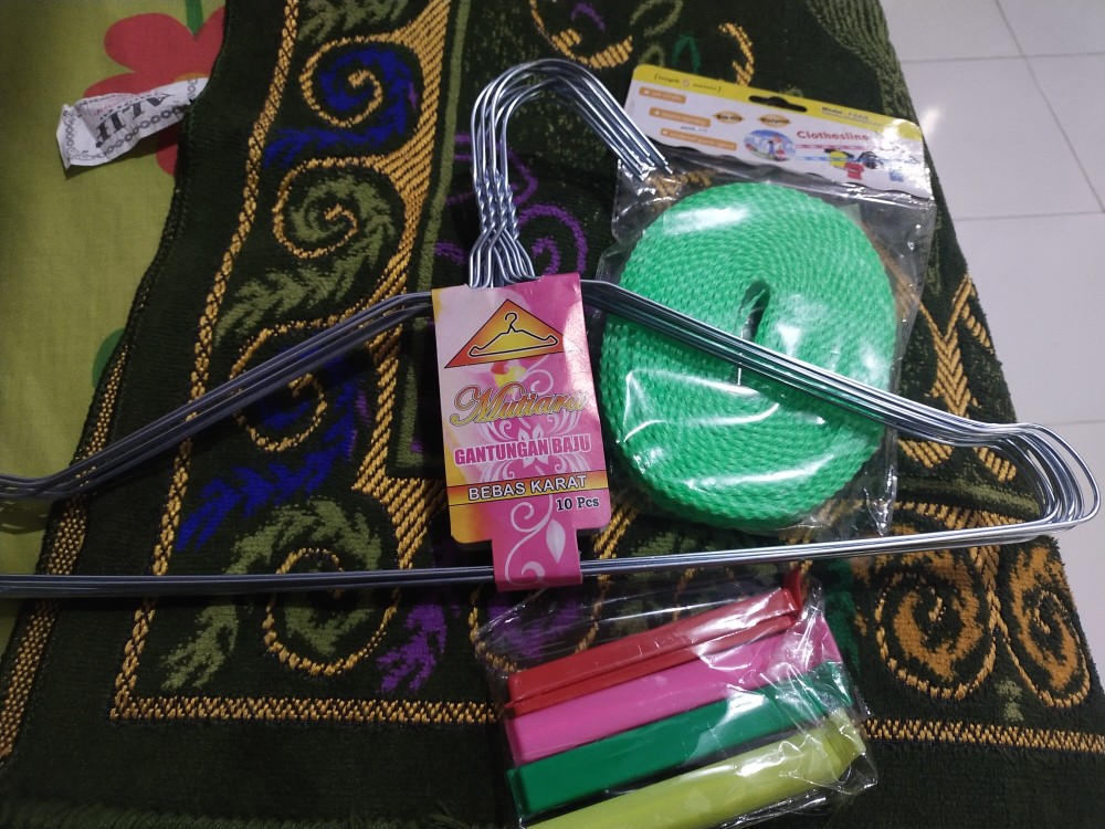 Tali Jemuran Ada Lubang Gantungan Baju - Hanger Super Praktis