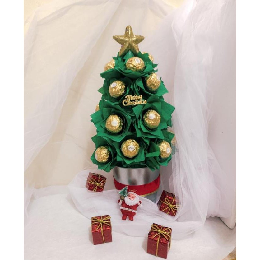 

HAMPERS NATAL COKLAT / HAMPERS FERRERO / FERRERO TREE FE64SD6