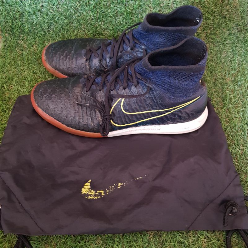 Sepatu Futsal Nike MagistaX Proximo TF
