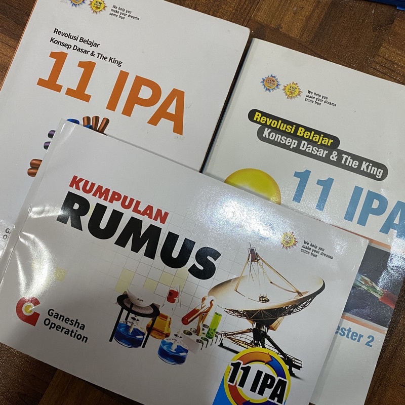 [PRELOVED] BUKU SOAL THE KING KODING & KUMPULAN RUMUS KELAS 11 IPA SAINTEK GO GANESHA OPERATION UTBK