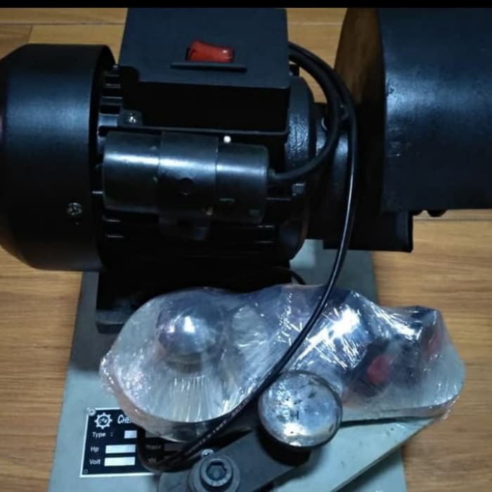 Mesin Asah Gergaji Circular Band Saw Max 400 mm