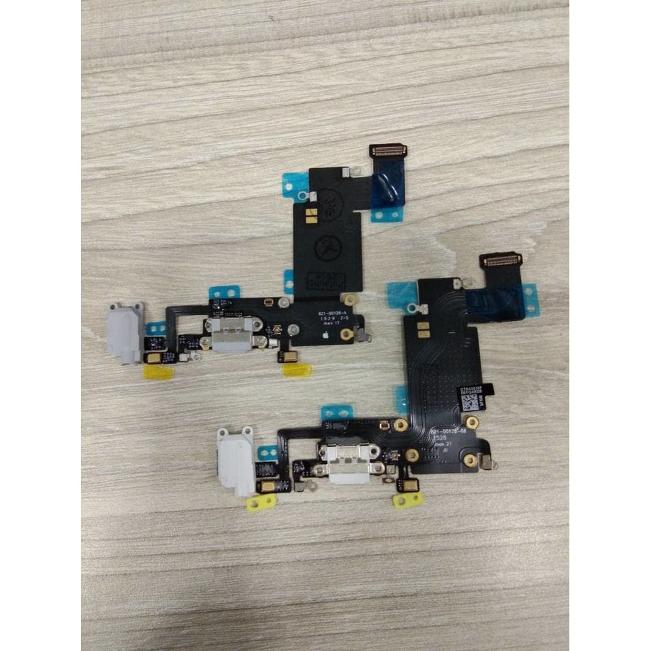 FLEXIBLE CONNECTOR CHARGER IPhone 6SPLUS