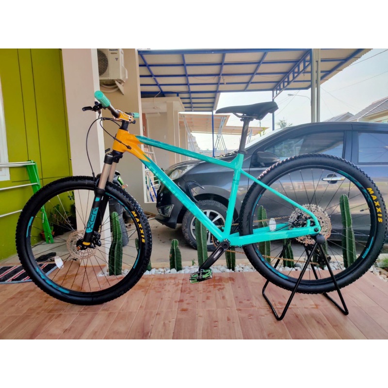 SEPEDA MTB POLYGON XTRADA 7 2021
