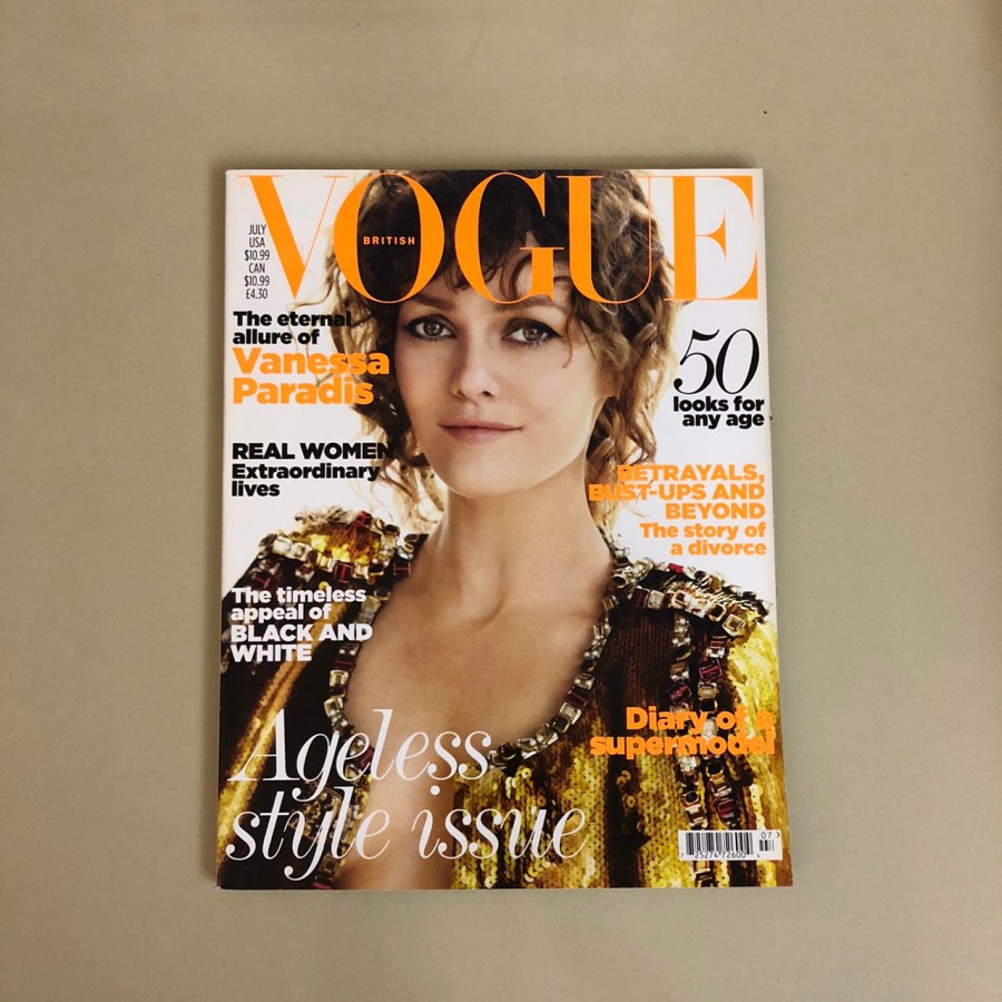 Majalah Vogue - July 2011