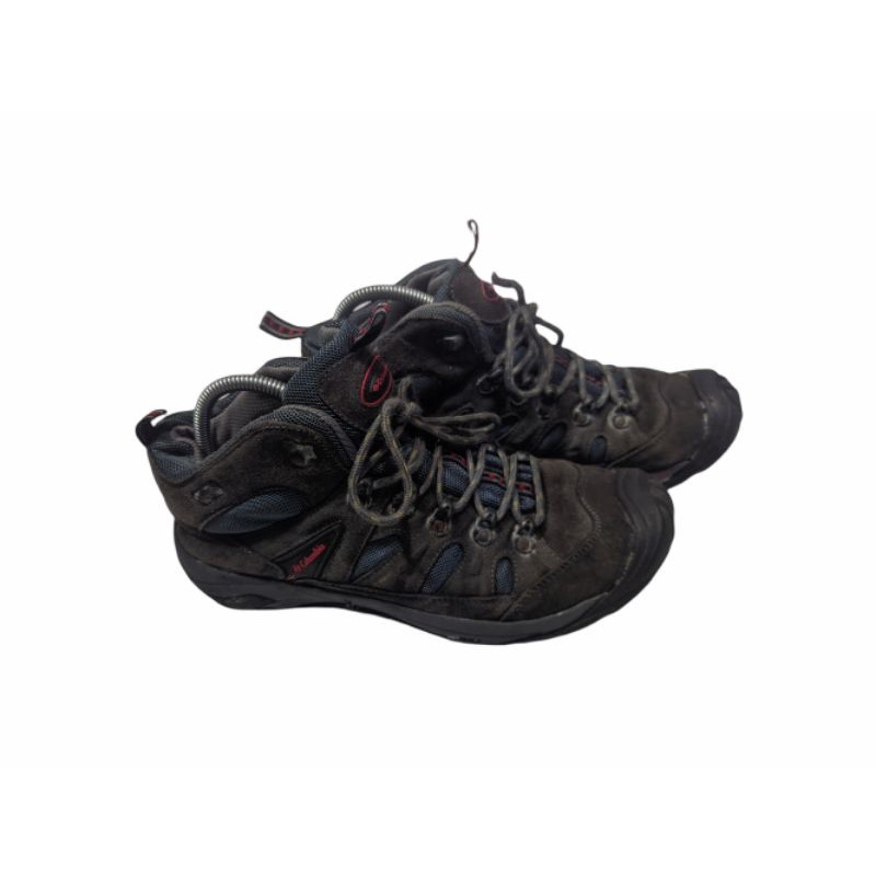 Columbia tracking second