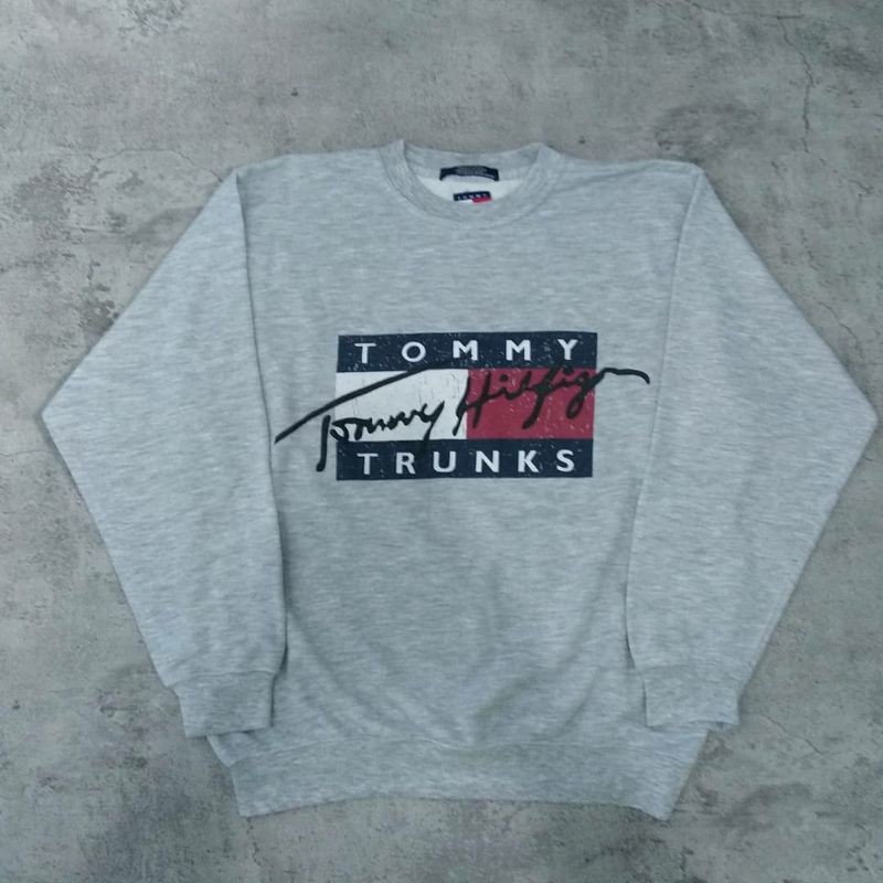 VINTAGE TOMMY HILFIGER BIG LOGO