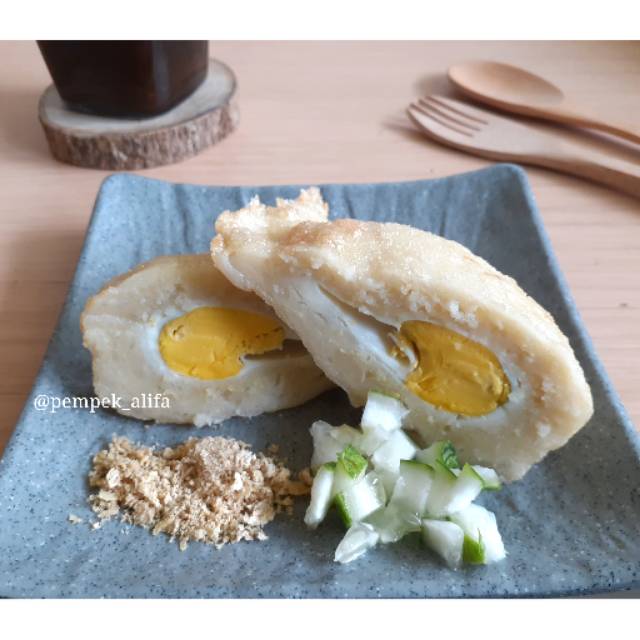 

Pempek Kapal Selam