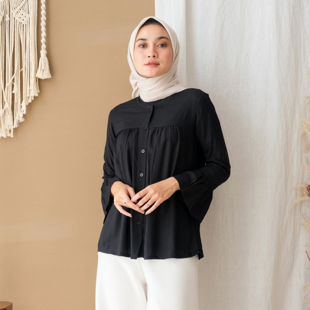 Augie - Jelita Blouse Polos Rayon-Black