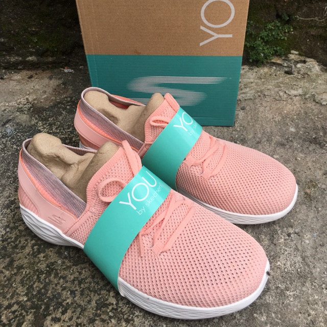 Sepatu you by SKechers