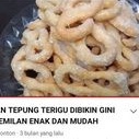 

Kue lapanan crispi empuk.