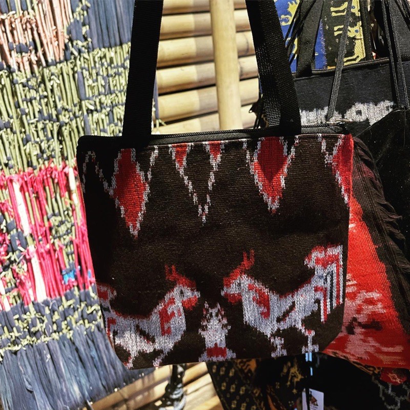 tas tenun sumba ntt