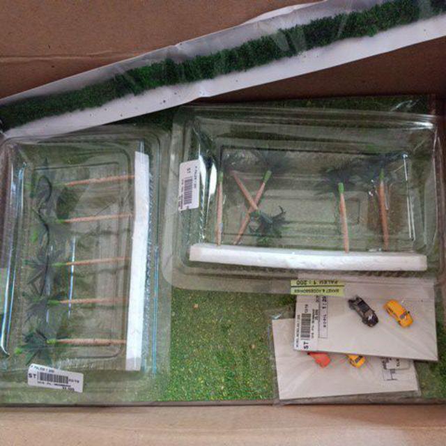 Perdu Hias Sangat Kecil Hijau Bunga Abu-abu - Bahan Maket Trg