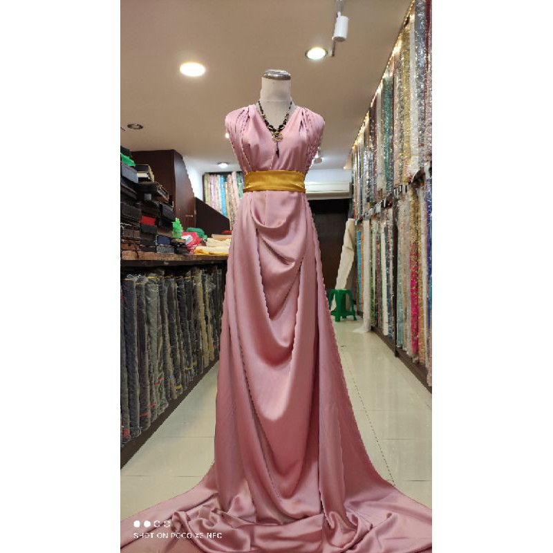 Kain Satin Luvito ( Mirip Bridal Tebal Lemas) Dress