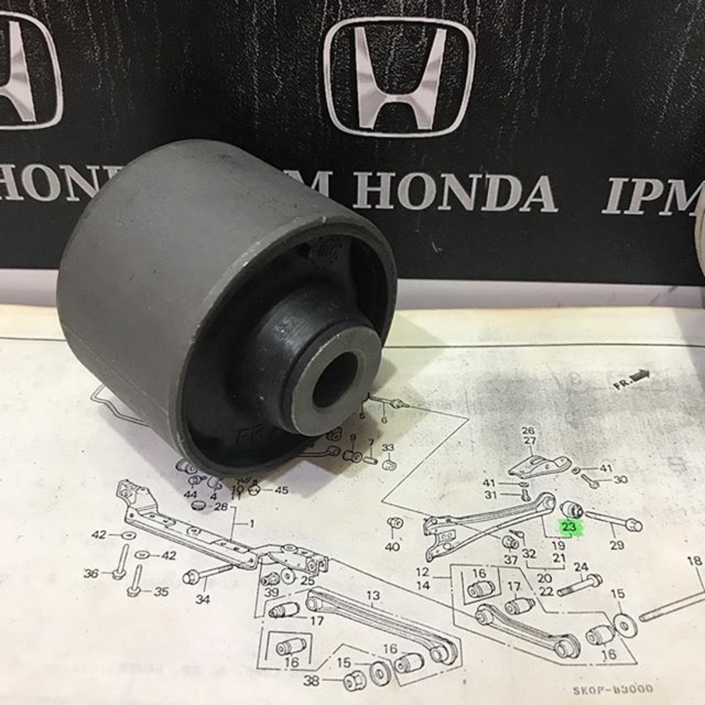 Bos Bush Bushing Trailing Arm Belakang Honda Accord Prestige 1986 1987 1988 1989 52384 SE0
