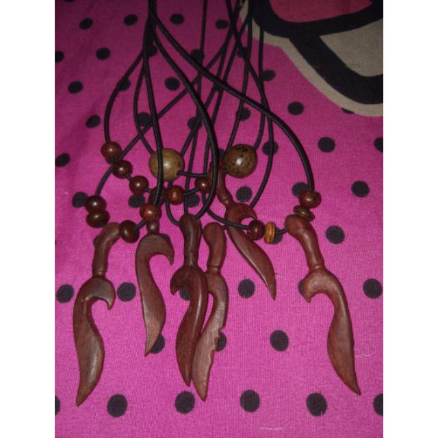 Liontin ukir kujang kayu full galih nagasari