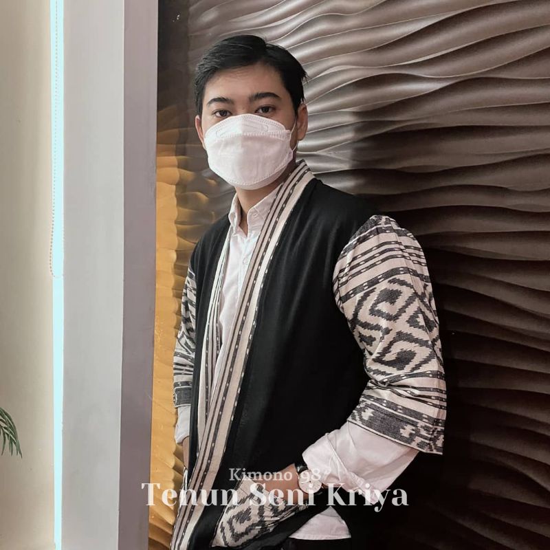 Kimono Tenun terbaru - sweater tenun kekinian - baju tenun pria - atasan tenun kombinasi tenun - kim