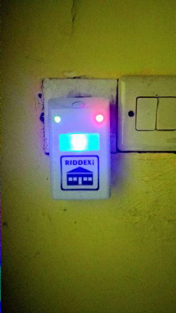 Riddex Plus Pengusir Nyamuk Kecoak Tikus Ultrasonic