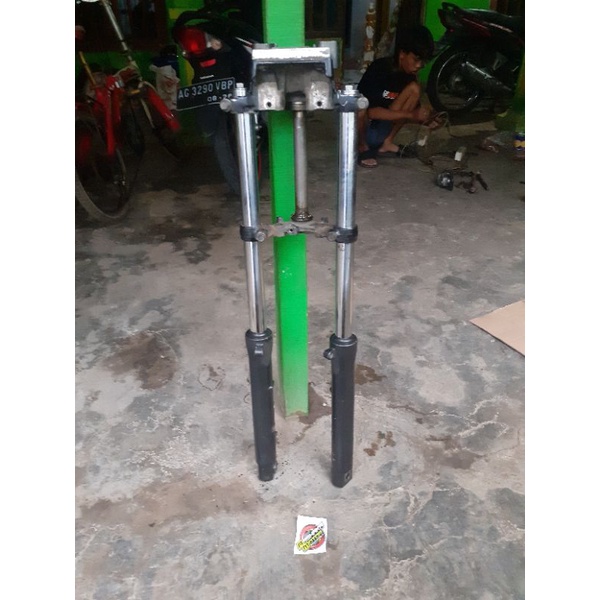 SKOK DEPAN MEGAPRO PRIMUS SHOCK DEPAN MP PRIMUS ORIGINAL COPOTAN