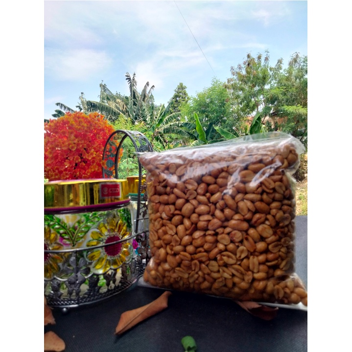 

camilan/cemilan kacang gawil bawang manis asin isi 1 kg