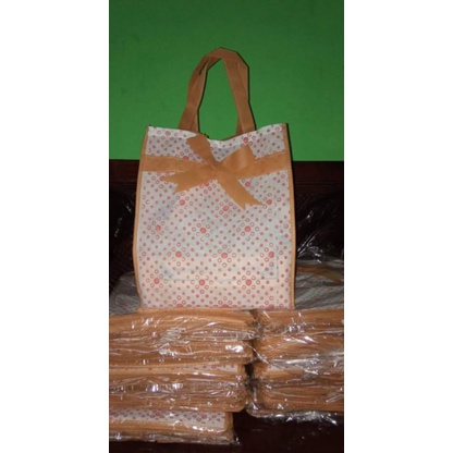 

tas hajatan murah 18.000(1 lusin)