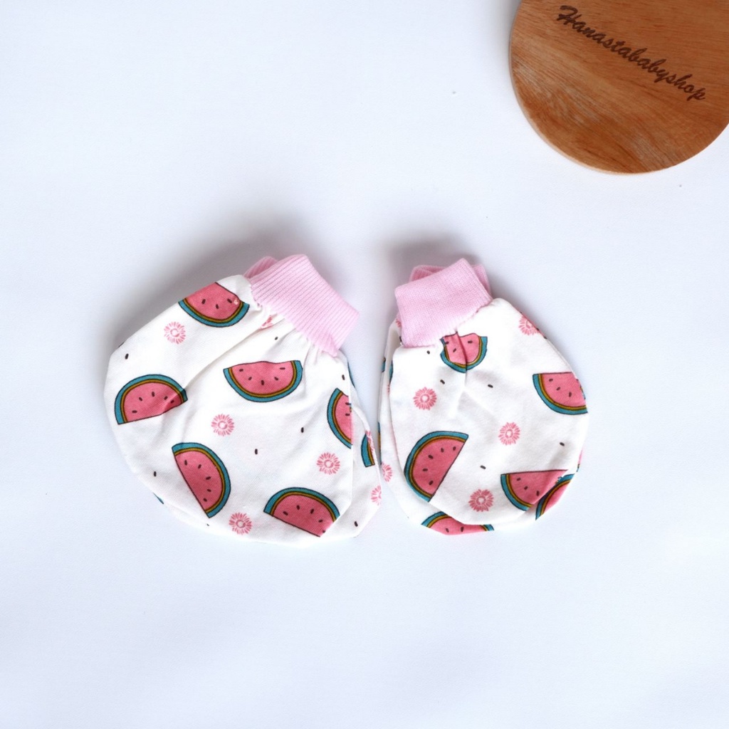 1 Set Sarung Tangan dan Kaki Bayi Newborn Motif